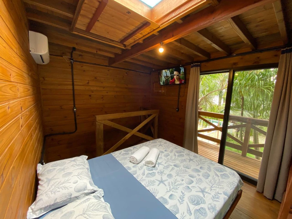 quarto de casal com sacada